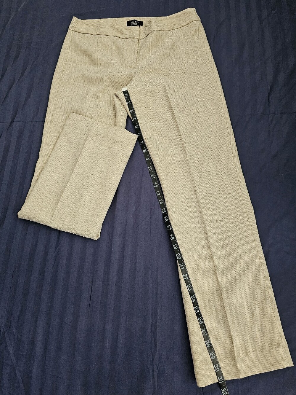 VINTAGE (Y2K) Exellent.  Signature By Larry Levine Wms 2 Pcs Pants Suit SIZE 8. - Picture 14 of 16